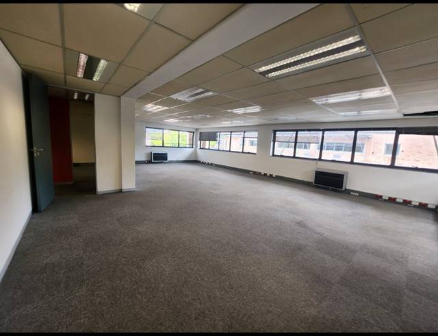 279M² OFFICE TO LET IN RANDJESPARK